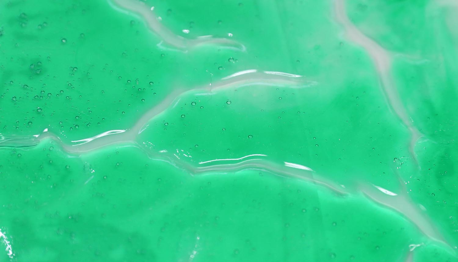 Defining the Difference Between a “Crack” and a “Craze” Just Paint