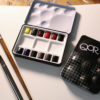 The QoR mini Half Pan Travel Set and Color Mixing The GOLDEN QoR Mini Travel Set
